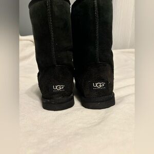Classic short black Ugg boots